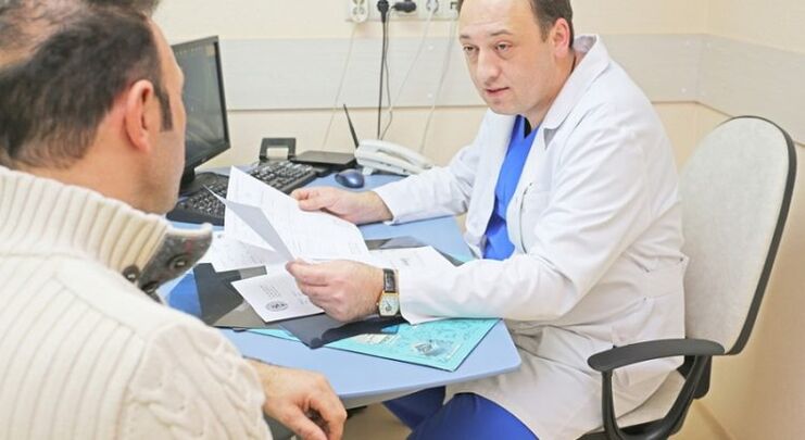 Man consulting a urologist